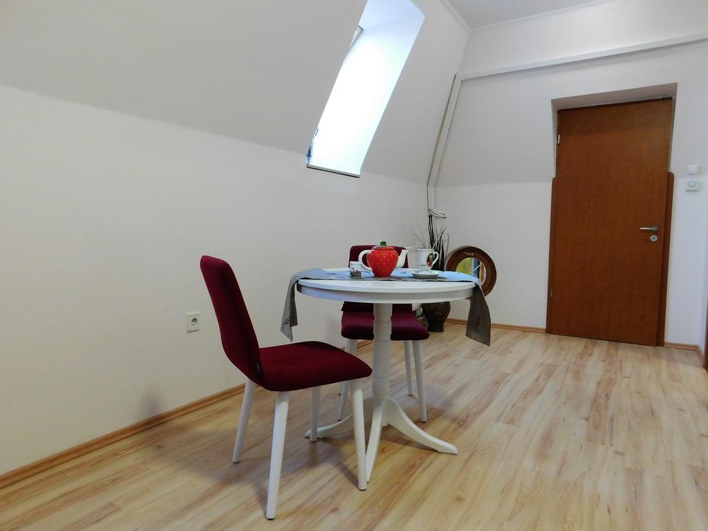 Tulipan Apartman Balatonalmadi Exterior photo